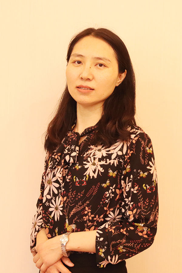 山阳王晓娜 研究生学历,毕业于华南师范大学